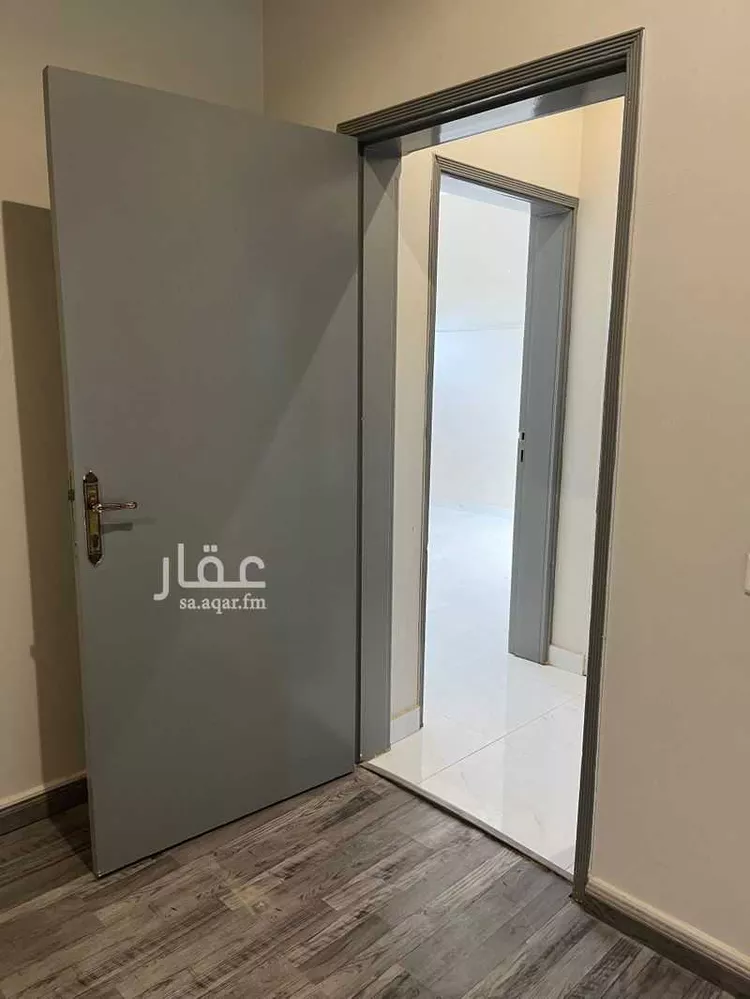 مكتب تجاري للإيجار في شارع سعود بن عبدالعزيز, حي المنتزة الشرقي, مدينة بريده, منطقة القصيم صورة 3