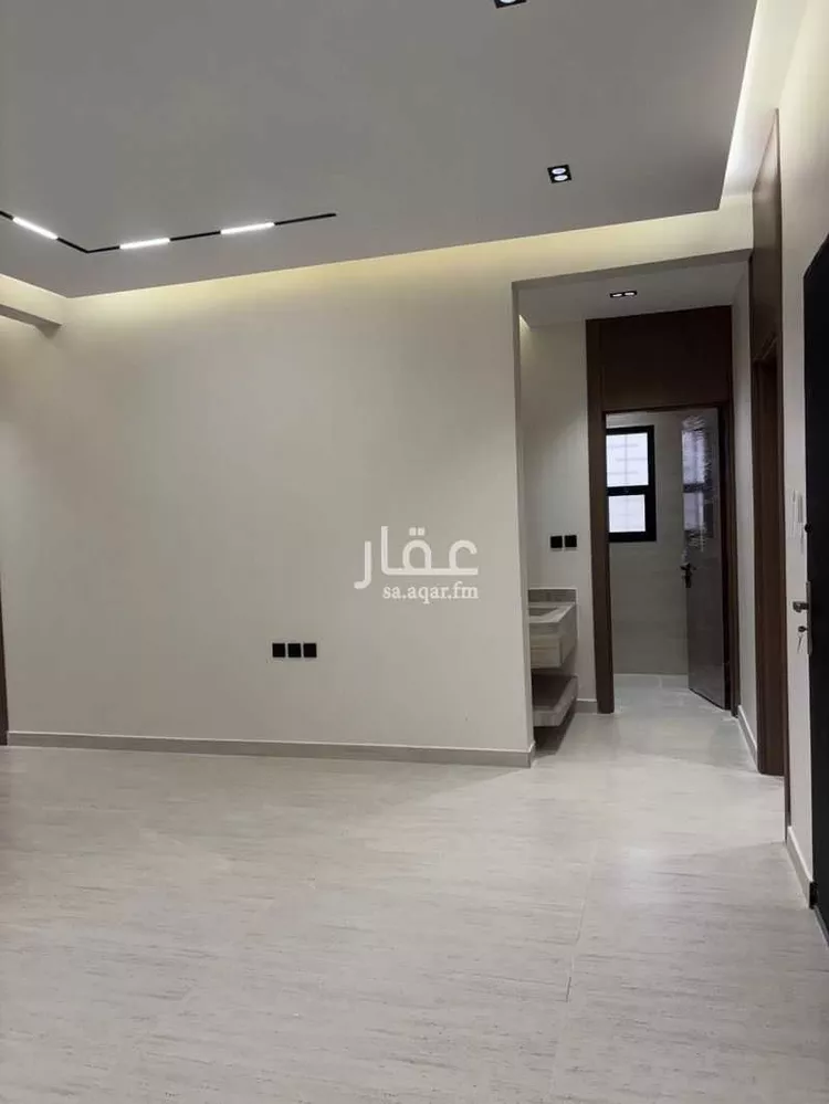 Floor for Sale in Riyadh Al Janadriyah صورة 3