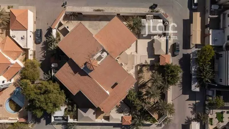 فيلا للبيع في شارع الاخاء, حي الدوحة الجنوبية, مدينة الظهران, المنطقة الشرقية صورة 2