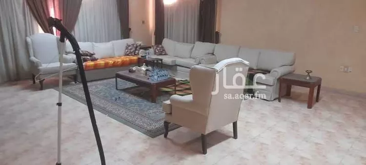 فيلا للبيع في شارع زيد بن ثابت, حي الدوحة الجنوبية, مدينة الظهران, المنطقة الشرقية صورة 2