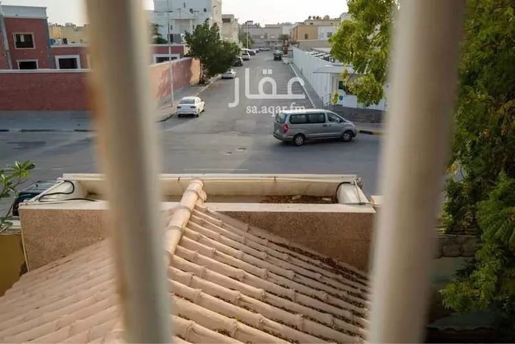 فيلا للبيع في شارع زيد بن ثابت, حي الدوحة الجنوبية, مدينة الظهران, المنطقة الشرقية صورة 4