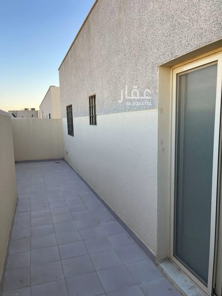 شقة للبيع في شارع صفيح, حي العزيزية, مدينة الرياض, منطقة الرياض صورة 2