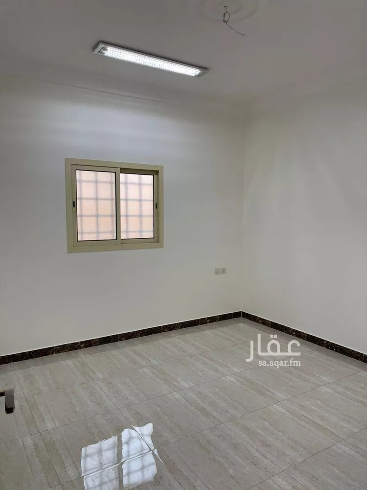 شقة للبيع في شارع صفيح, حي العزيزية, مدينة الرياض, منطقة الرياض صورة 3