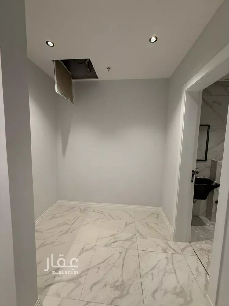 Apartment for Rent in Riyadh Al Malqa 12
