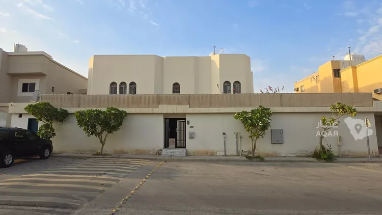 فيلا للبيع في شارع القواعد ، حي الوادي ، الرياض ، منطقة الرياض صورة 2