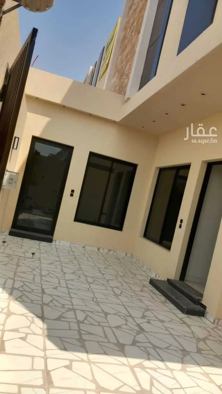 فيلا للبيع في شارع إبراهيم بن موسى الفيومي, حي الفاروق, مدينة الرياض, منطقة الرياض صورة 4