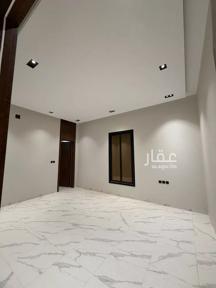 Floor for Sale in Riyadh Al Khaleej 6