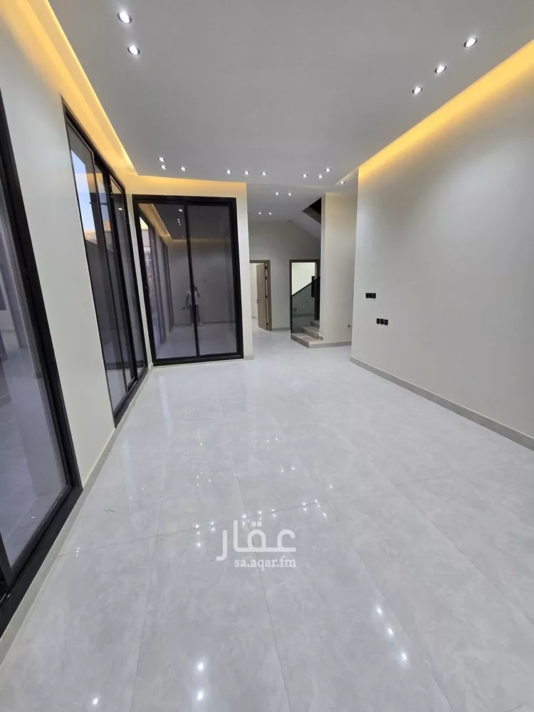 دور للبيع في شارع إبراهيم بن حسين, حي الرمال, مدينة الرياض, منطقة الرياض صورة 5