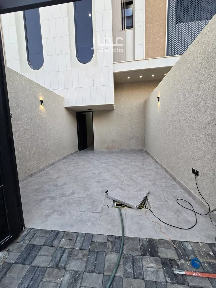 دور للبيع في شارع سليمان الحميضي, حي الرمال, مدينة الرياض, منطقة الرياض صورة 2