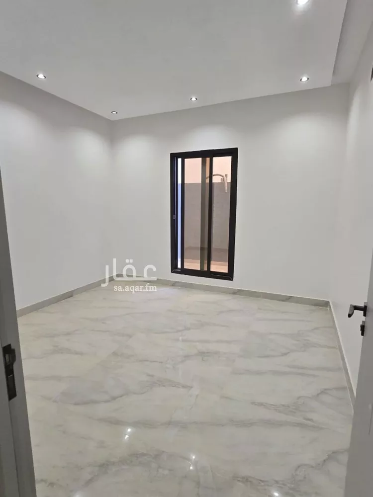 دور للبيع في شارع منصور الطبري, حي الرمال, مدينة الرياض, منطقة الرياض صورة 2
