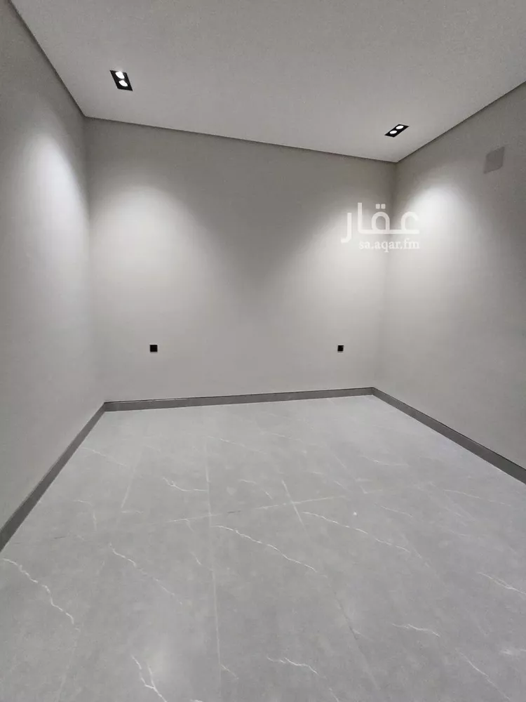 دور للبيع في شارع العميد, حي إشبيلية, مدينة الرياض, منطقة الرياض صورة 3