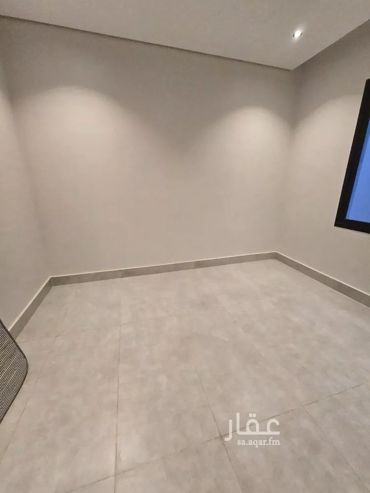 دور للبيع في شارع صالح محمد جمال, حي الرمال, مدينة الرياض, منطقة الرياض صورة 2