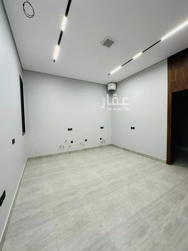 Floor for Sale in Riyadh Al Khaleej صورة 4