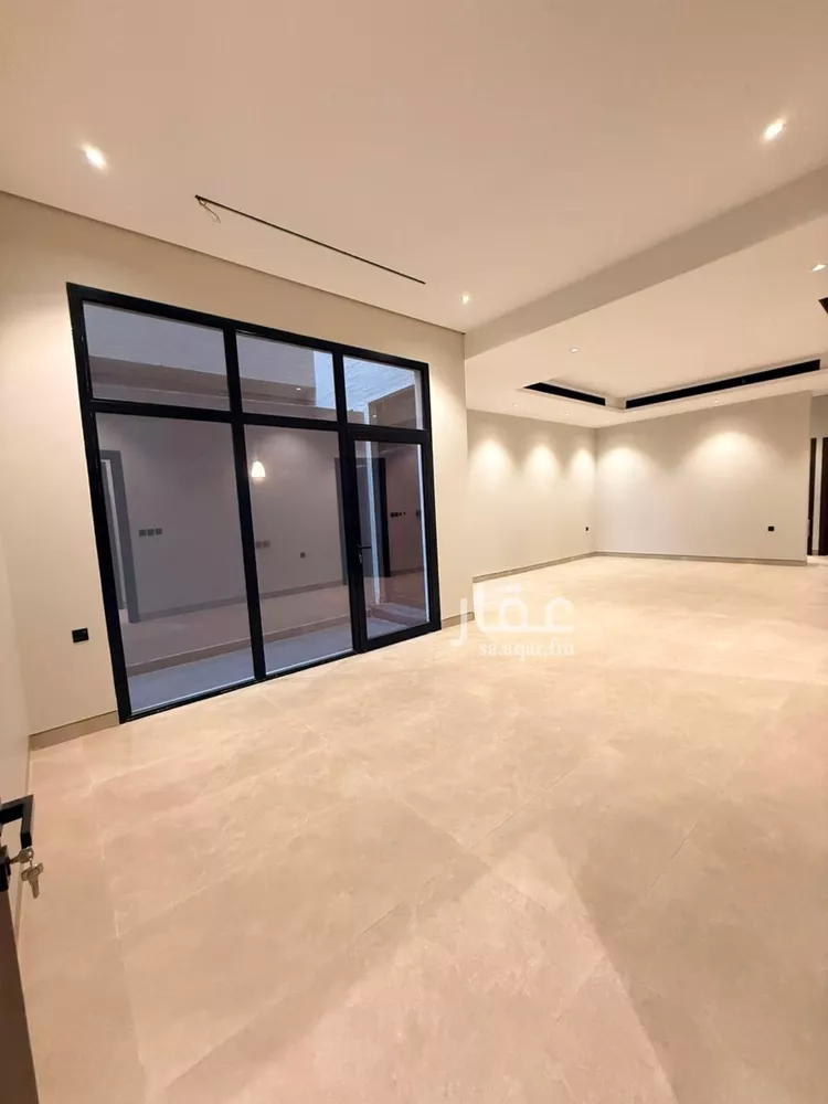 Floor for Sale in Riyadh Ishbiliyah 8