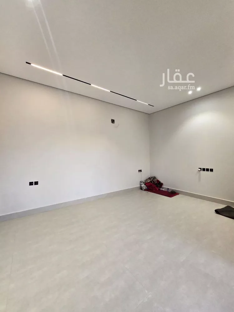 دور للبيع في شارع العجمة, حي الرمال, مدينة الرياض, منطقة الرياض صورة 5