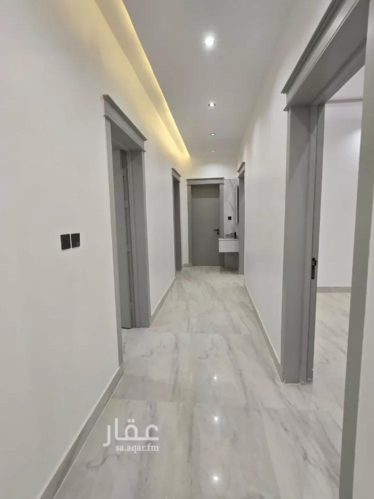 دور للبيع في شارع منصور الطبري, حي الرمال, مدينة الرياض, منطقة الرياض صورة 3