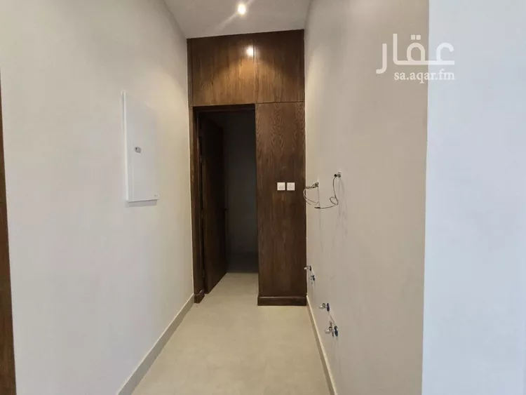 فيلا للبيع في شارع عبدالقدوس الانصاري, حي الرمال, مدينة الرياض, منطقة الرياض صورة 3