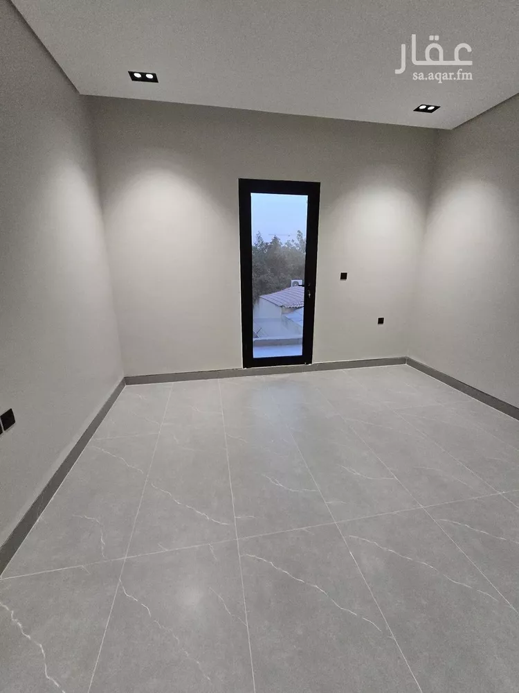 دور للبيع في شارع العميد, حي إشبيلية, مدينة الرياض, منطقة الرياض صورة 3