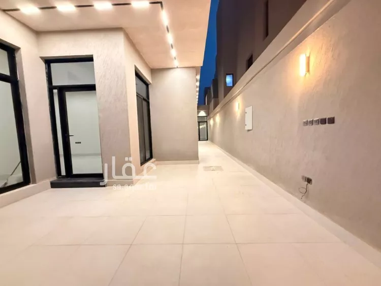 فيلا للبيع في شارع أحمد بن داود المالكي, حي المعيزيلة, مدينة الرياض, منطقة الرياض صورة 2