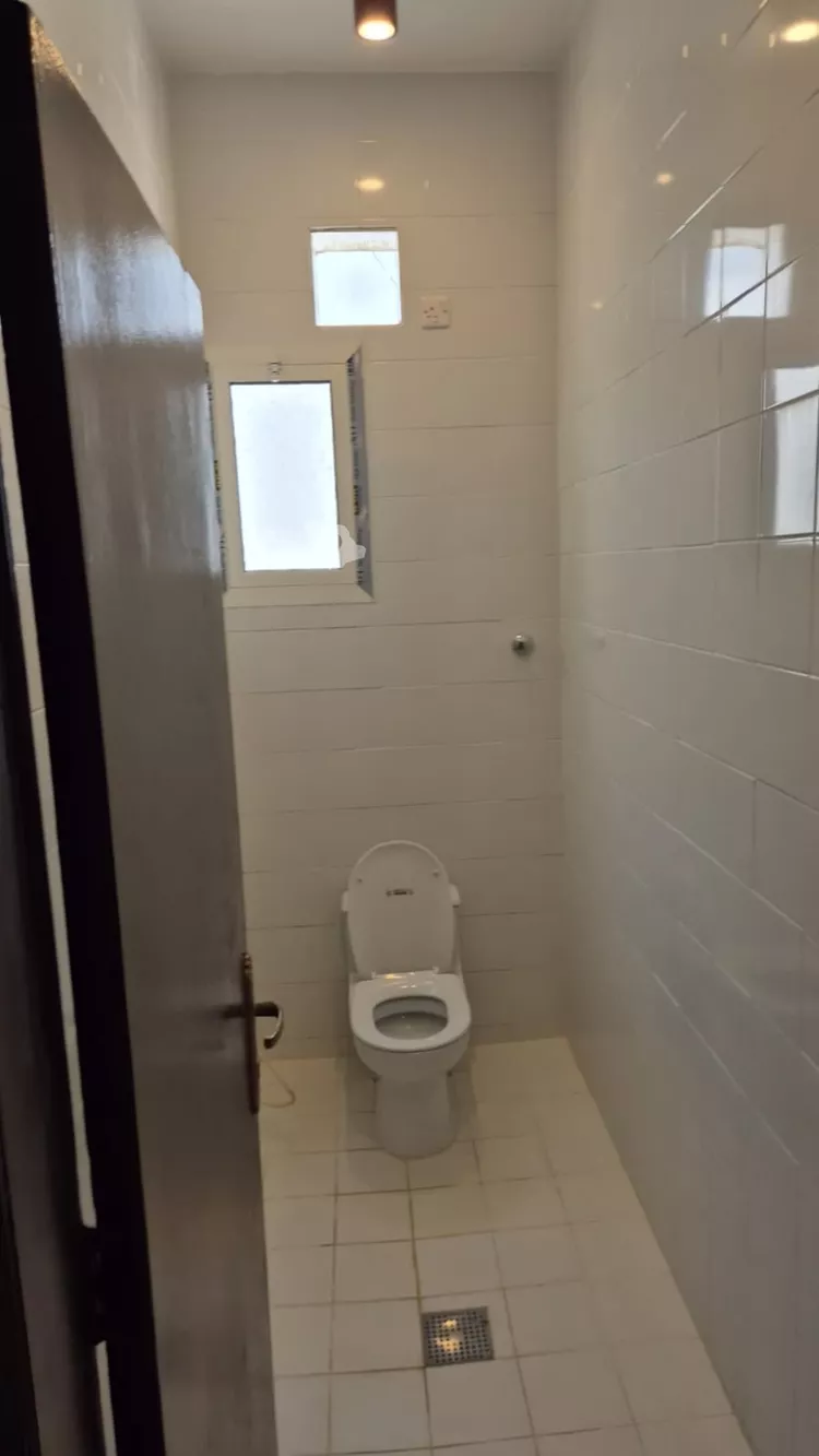Building for Rent in Riyadh Sultana 8