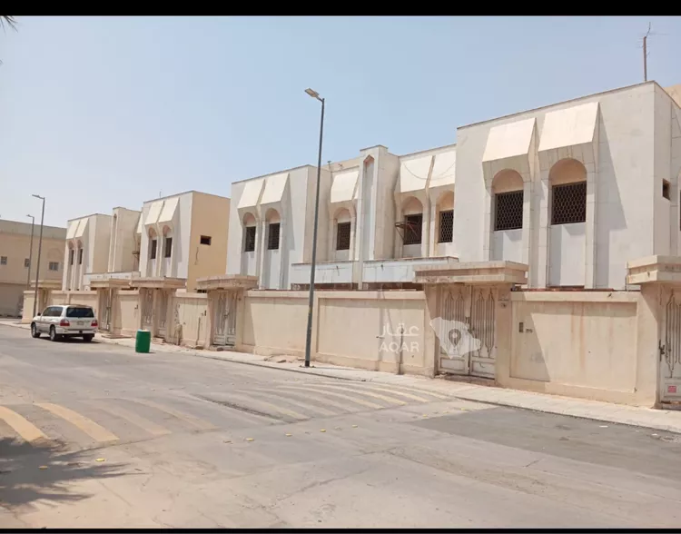 مجمع للإيجار في شارع الخرج, حي الخالدية, مدينة الرياض, منطقة الرياض 14