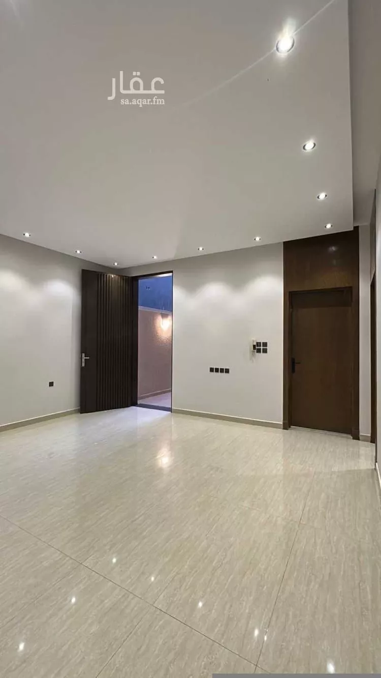 دور للبيع في شارع الحارث بن عبدالرحمن, حي عكاظ, مدينة الرياض, منطقة الرياض صورة 4