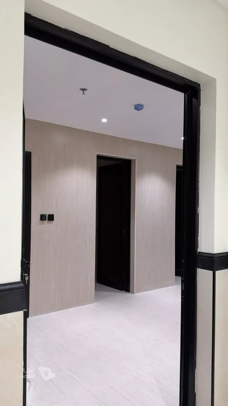 عمارة للإيجار في شارع الشيخ عبدالله أبابطين, حي الريان, مدينة الرياض, منطقة الرياض 6