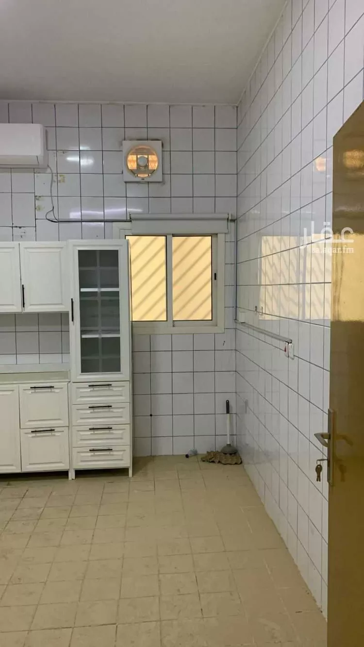 شقة للإيجار في شارع الشيخ عبدالرحمن بن إسحاق بن عبدالرحمن, حي المنار, مدينة الرياض, منطقة الرياض صورة 4