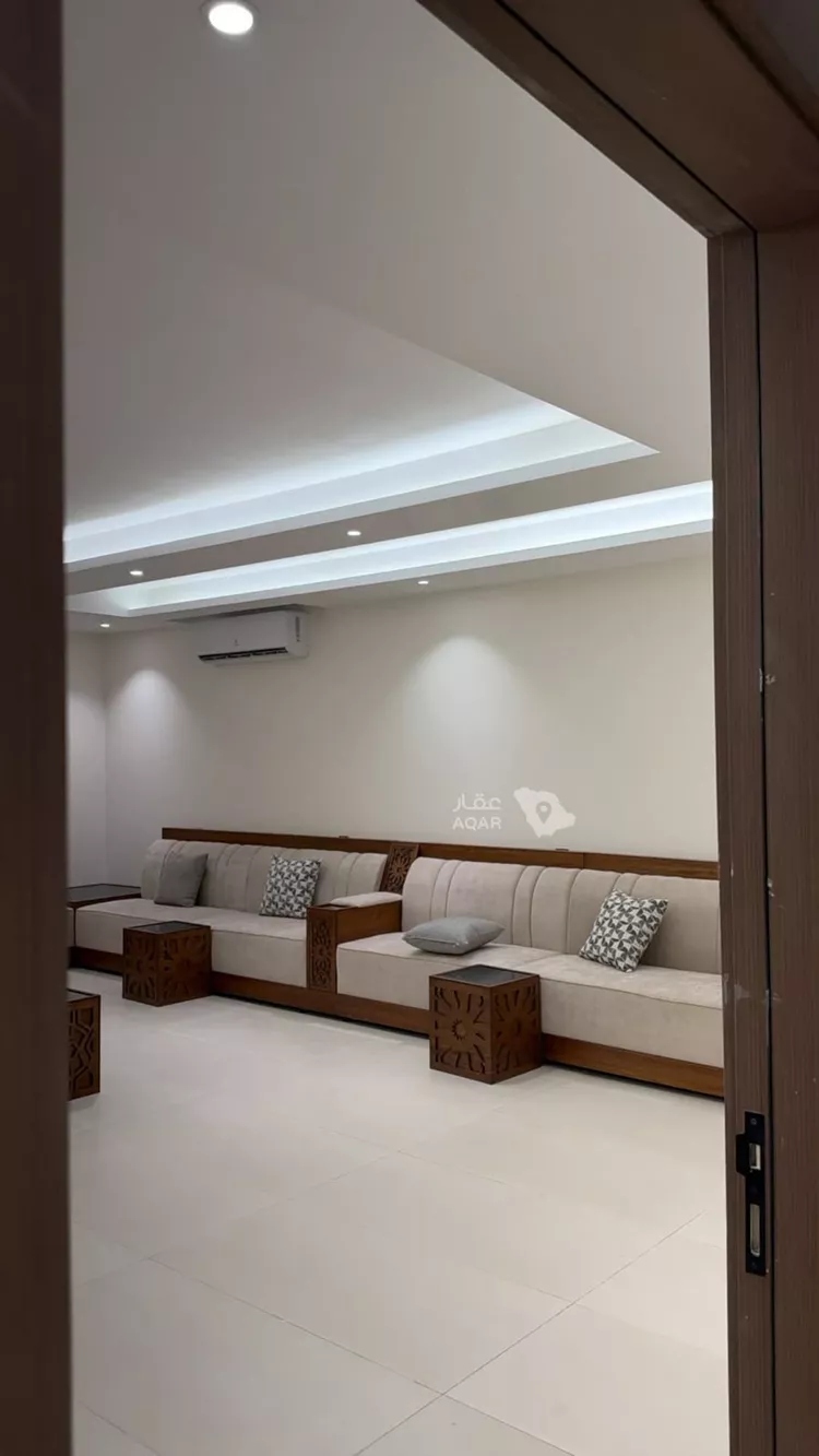 عمارة للإيجار في شارع الشيخ عبدالله أبابطين, حي الريان, مدينة الرياض, منطقة الرياض 13