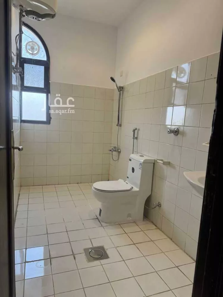 مكتب تجاري للإيجار في شارع عبدالرحمن الغافقي, حي القدس, مدينة الرياض, منطقة الرياض صورة 4