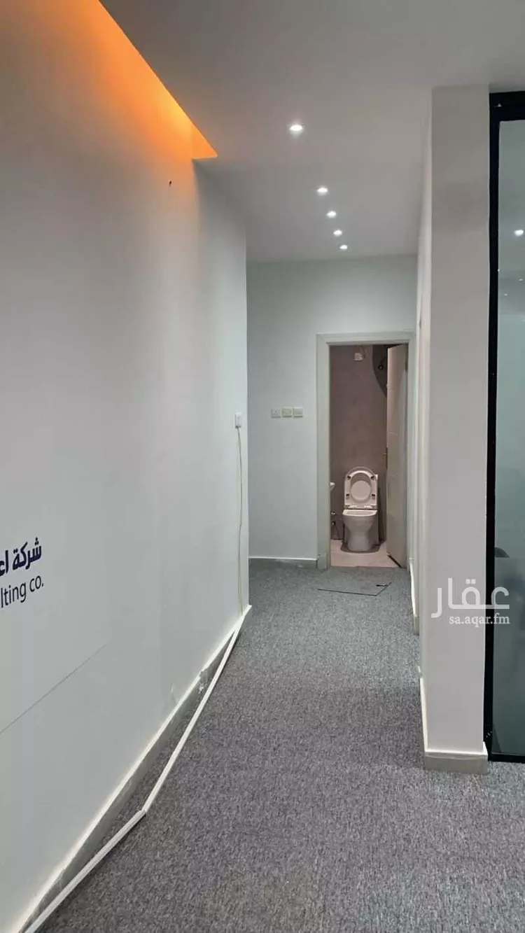 مكتب تجاري للإيجار في شارع حفصة بنت عمر, حي الروضة, مدينة الرياض, منطقة الرياض صورة 4