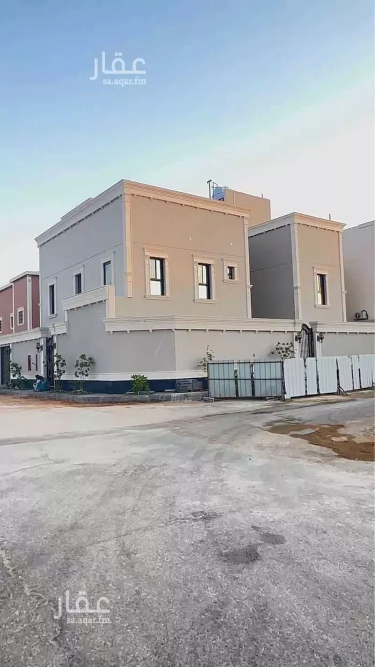 فيلا للبيع في حي ، شارع رقم 333 ، حي ظهرة لبن ، الرياض ، منطقة الرياض
