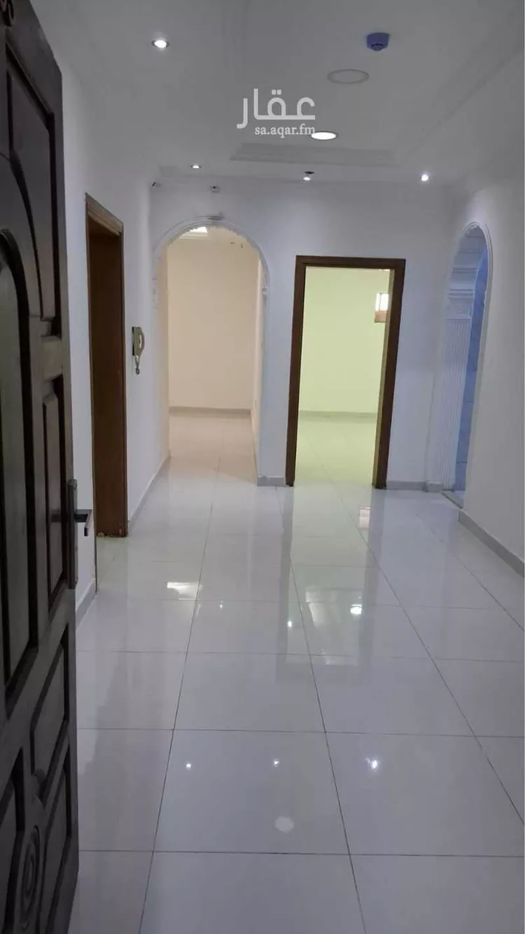 مكتب تجاري للإيجار في شارع حمزه شحاته, حي البغدادية الغربية, مدينة جدة, منطقة مكة المكرمة