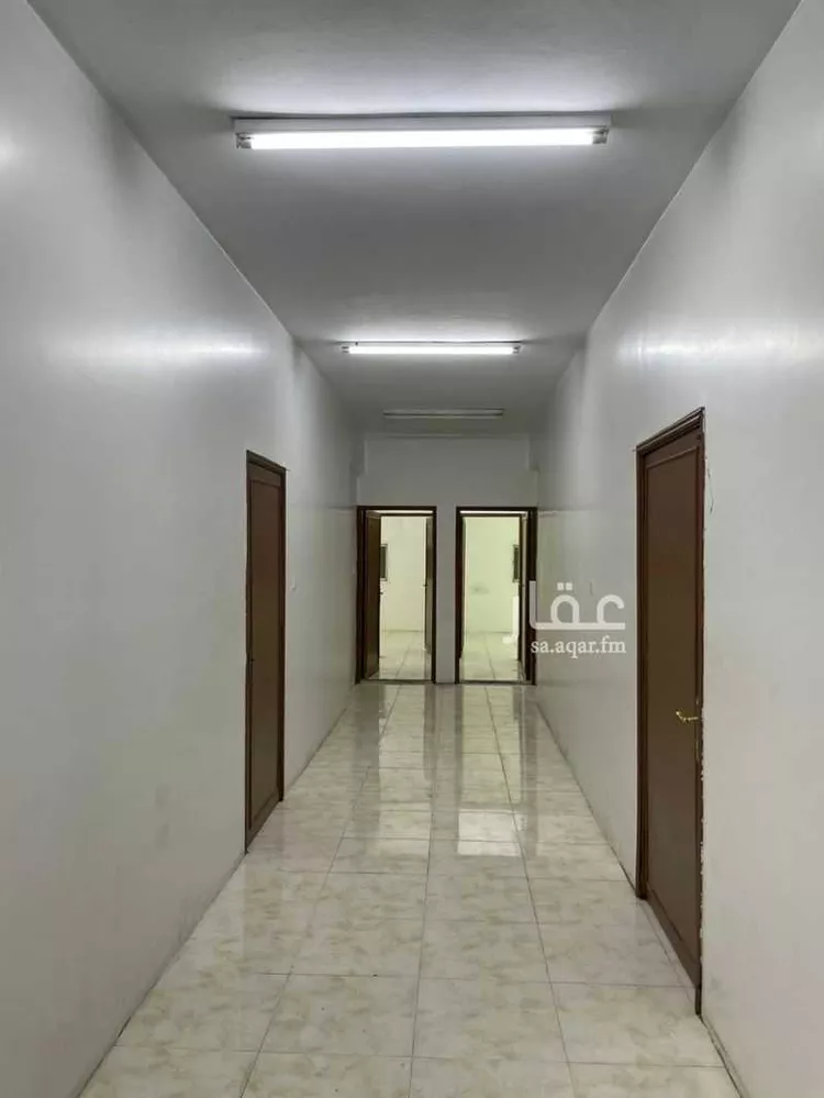Building for Sale in Al Hofuf Al Mualmin East صورة 2