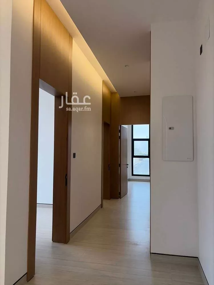 Floor for Sale in Riyadh Al Arid 9