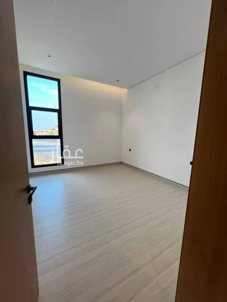 Floor for Sale in Riyadh Al Arid صورة 3