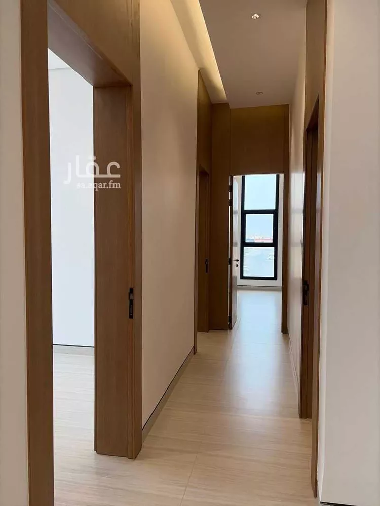 Floor for Sale in Riyadh Al Arid 6