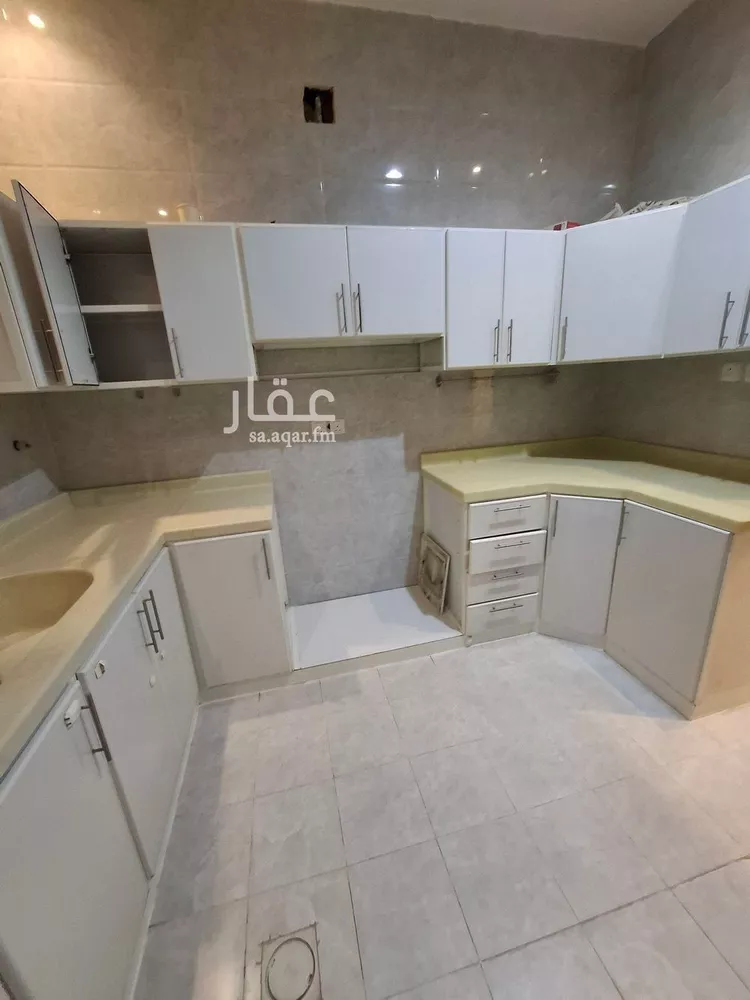 شقة للإيجار في شارع محمد بن جريج, حي العارض, مدينة الرياض, منطقة الرياض صورة 3