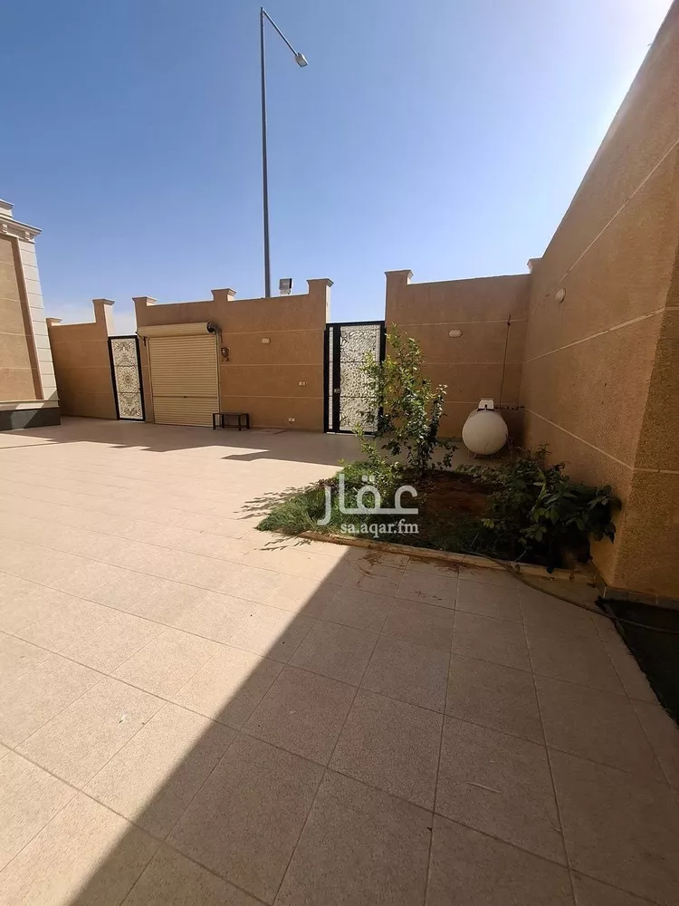 فيلا للإيجار في شارع فضيلة الشيخ أحمد قاري, حي عرقة, مدينة الرياض, منطقة الرياض صورة 3