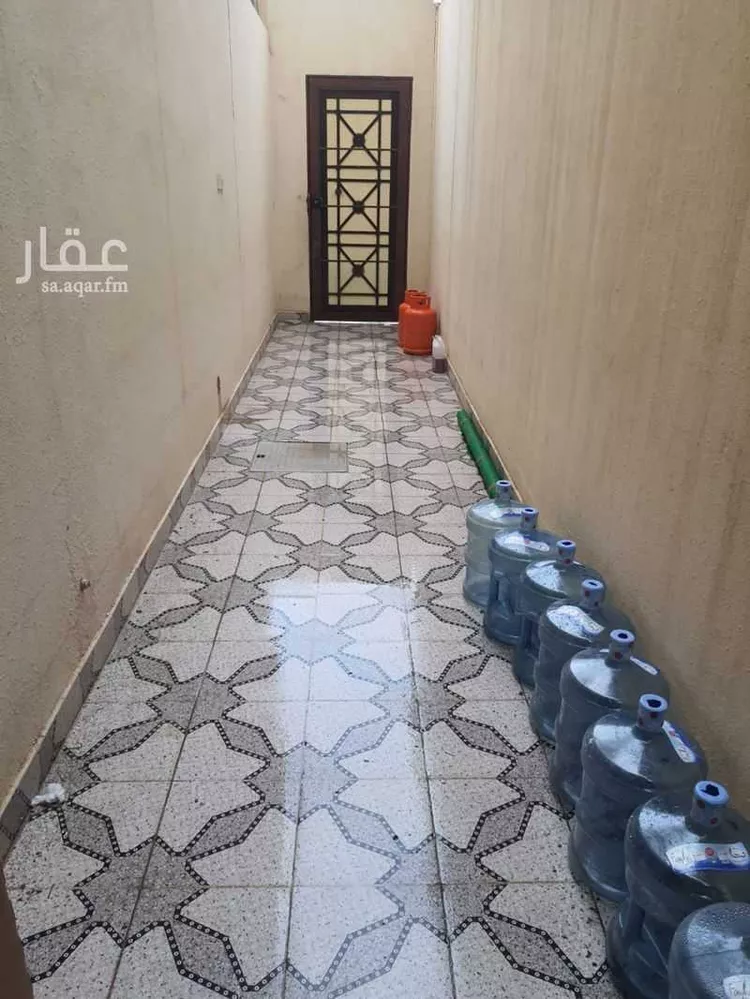 فيلا للبيع في شارع النمران, حي العزيزية, مدينة الرياض, منطقة الرياض صورة 5