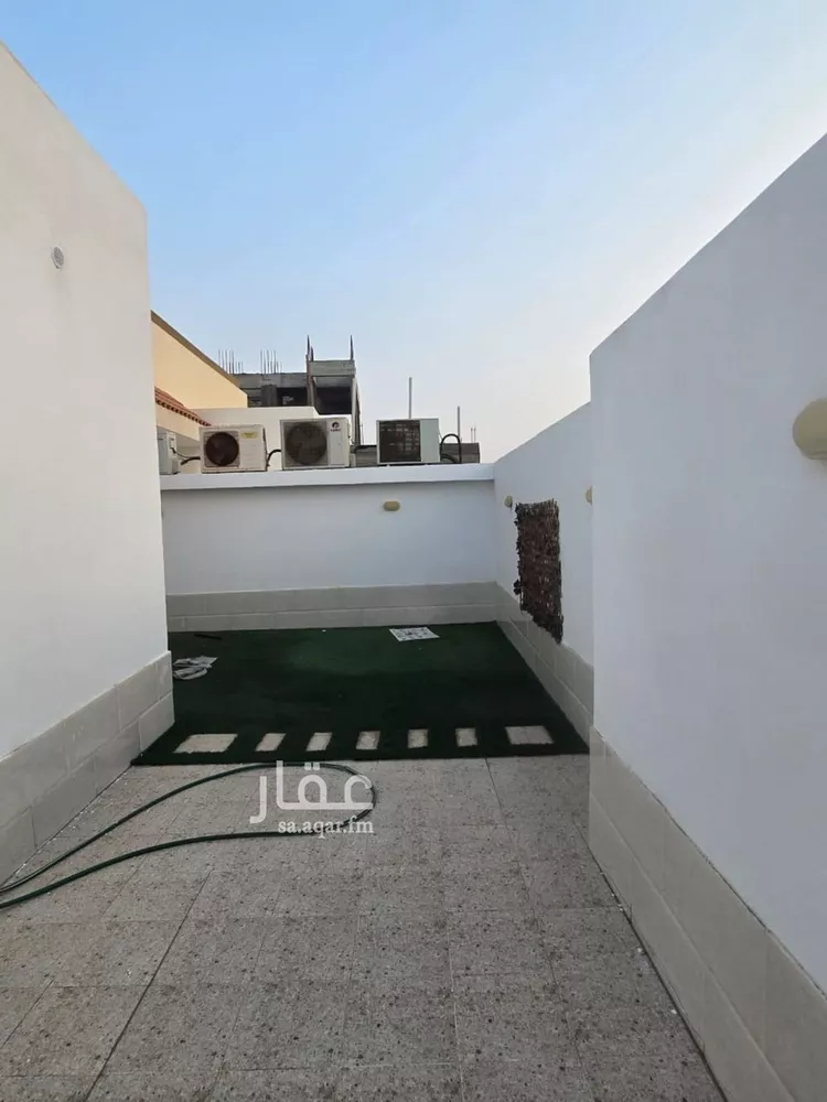 شقة للإيجار في شارع عمر بن ورقه, حي النزهة, مدينة جدة, منطقة مكة المكرمة