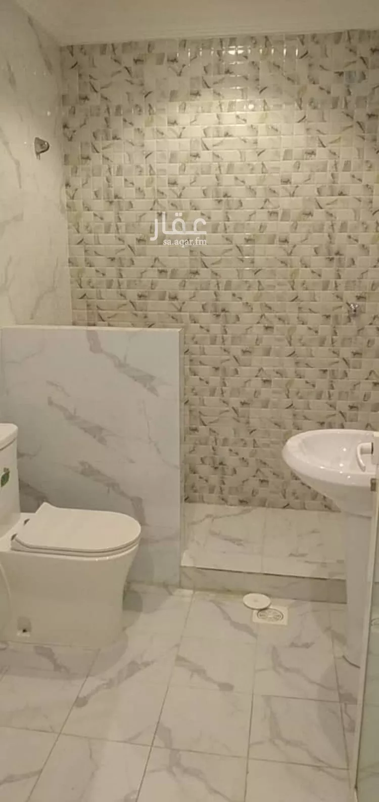 عمارة للبيع في شارع عمر بن ورقه, حي النزهة, مدينة جدة, منطقة مكة المكرمة صورة 4