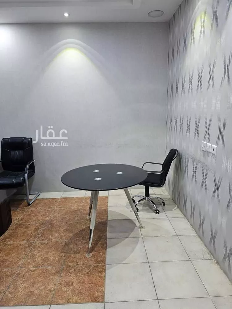 مكتب تجاري للإيجار في شارع عبدالرحمن الغافقي, حي القدس, مدينة الرياض, منطقة الرياض صورة 2