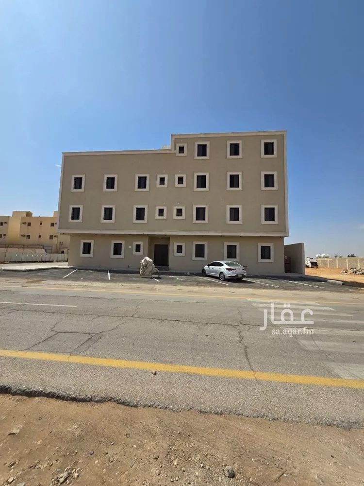 Building for Rent in Riyadh Al Janadriyah