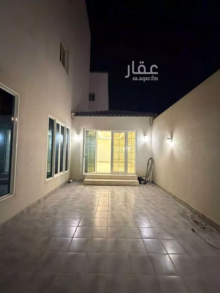 Floor for Sale in Riyadh Al Malqa صورة 3