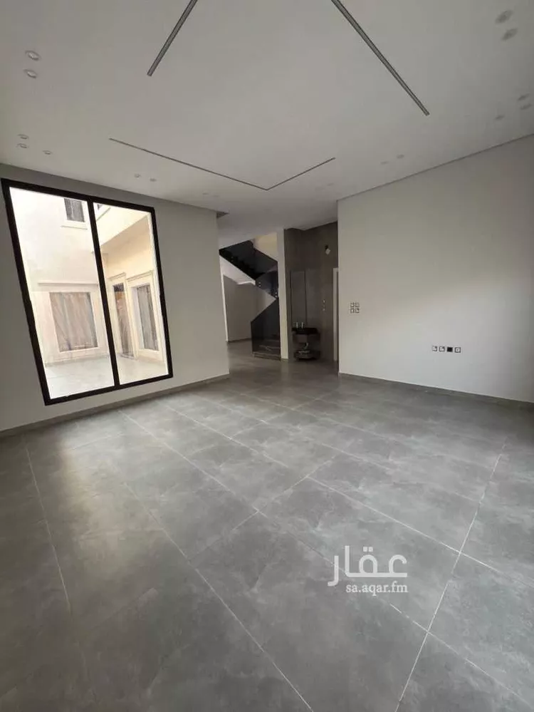 فيلا للبيع في شارع ابن الصاحب, حي الورود, مدينة الخرج, منطقة الرياض صورة 3