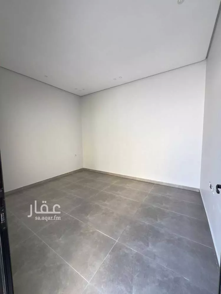 فيلا للبيع في شارع ابن الصاحب, حي الورود, مدينة الخرج, منطقة الرياض صورة 4