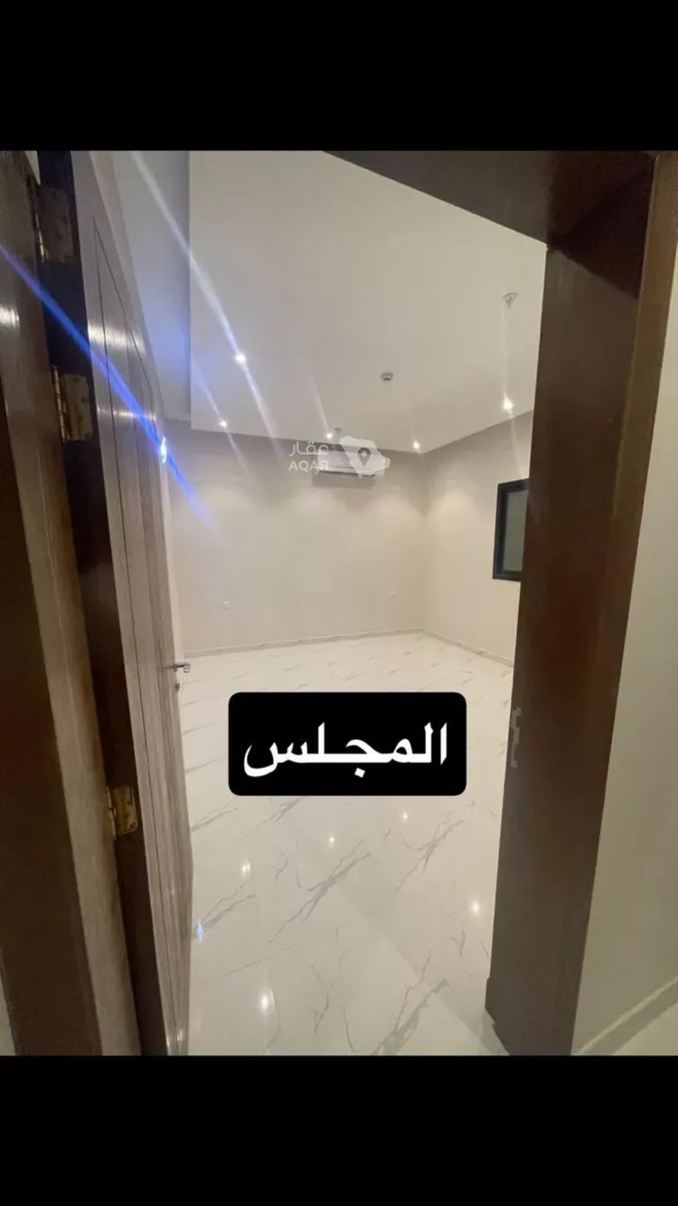 شقة للبيع في شارع دمنهور ، حي عكاظ ، الرياض ، منطقة الرياض 5