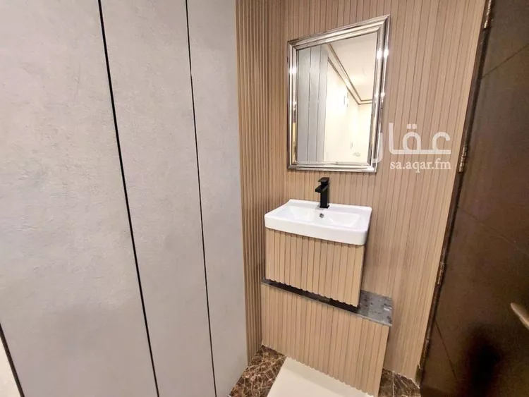 مكتب تجاري للإيجار في شارع التخصصي الفرعي, حي المحمدية, مدينة الرياض, منطقة الرياض 8