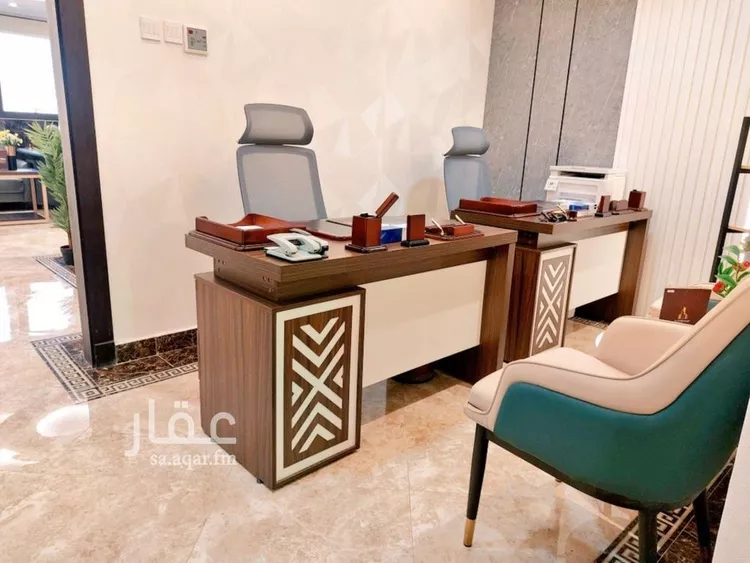 مكتب تجاري للإيجار في شارع التخصصي الفرعي, حي المحمدية, مدينة الرياض, منطقة الرياض 15